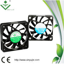 60 * 60 * 12mm Hypro Bearing Specialize LED Lumière Utiliser DC Refroidissement Ventilateur